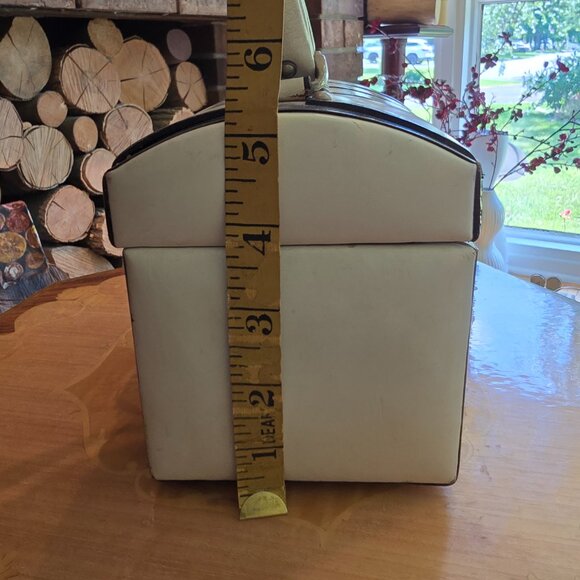 Tano of Madrid - Vintage Silver & Leather Locking Train Case Style Purse - Picture 16 of 16